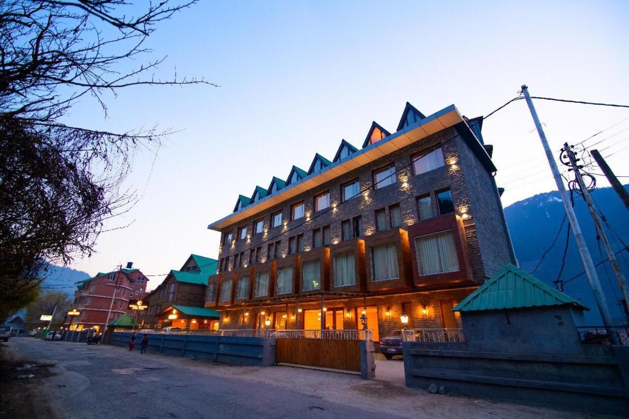 Coral Resort And Spa - Manali (Himachal Pradesh) — Photos 1